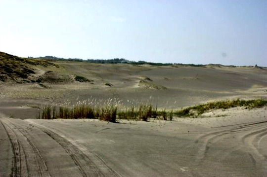 Ilocos Norte’s Sand Bed Now a Popular Playground