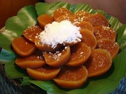 Philippine Desserts - Kutsinta
